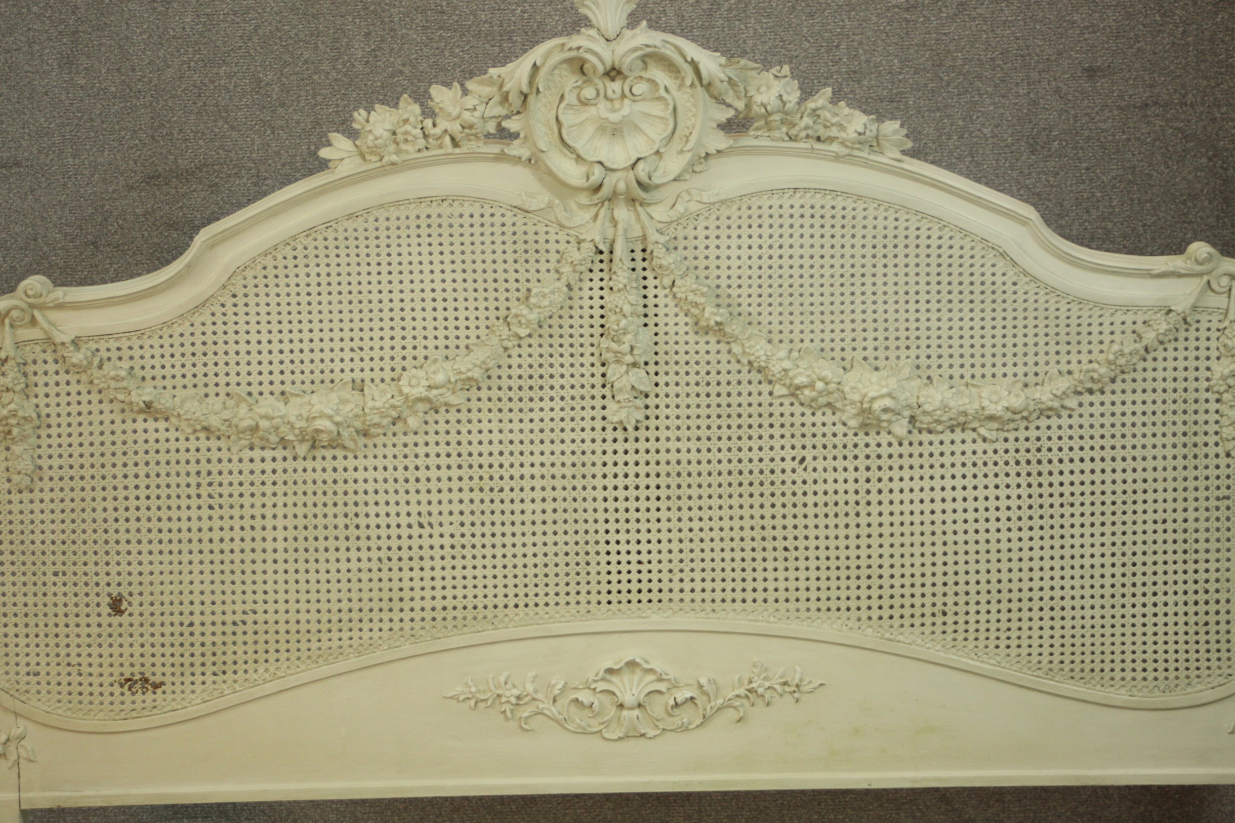 A 20th century painted hardwood and bergère single bed frame, with applied wreath and swag - Image 3 of 10