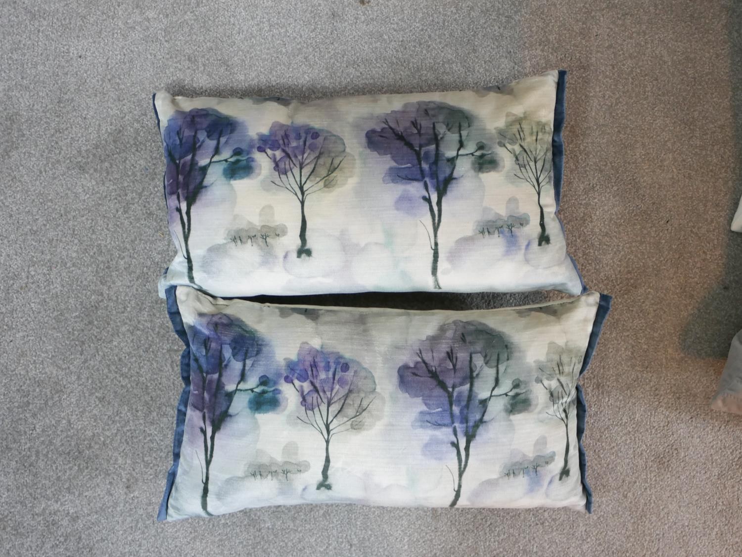 Sixteen various cushions to include five pairs. H.48 W.48cm (largest) - Image 2 of 9