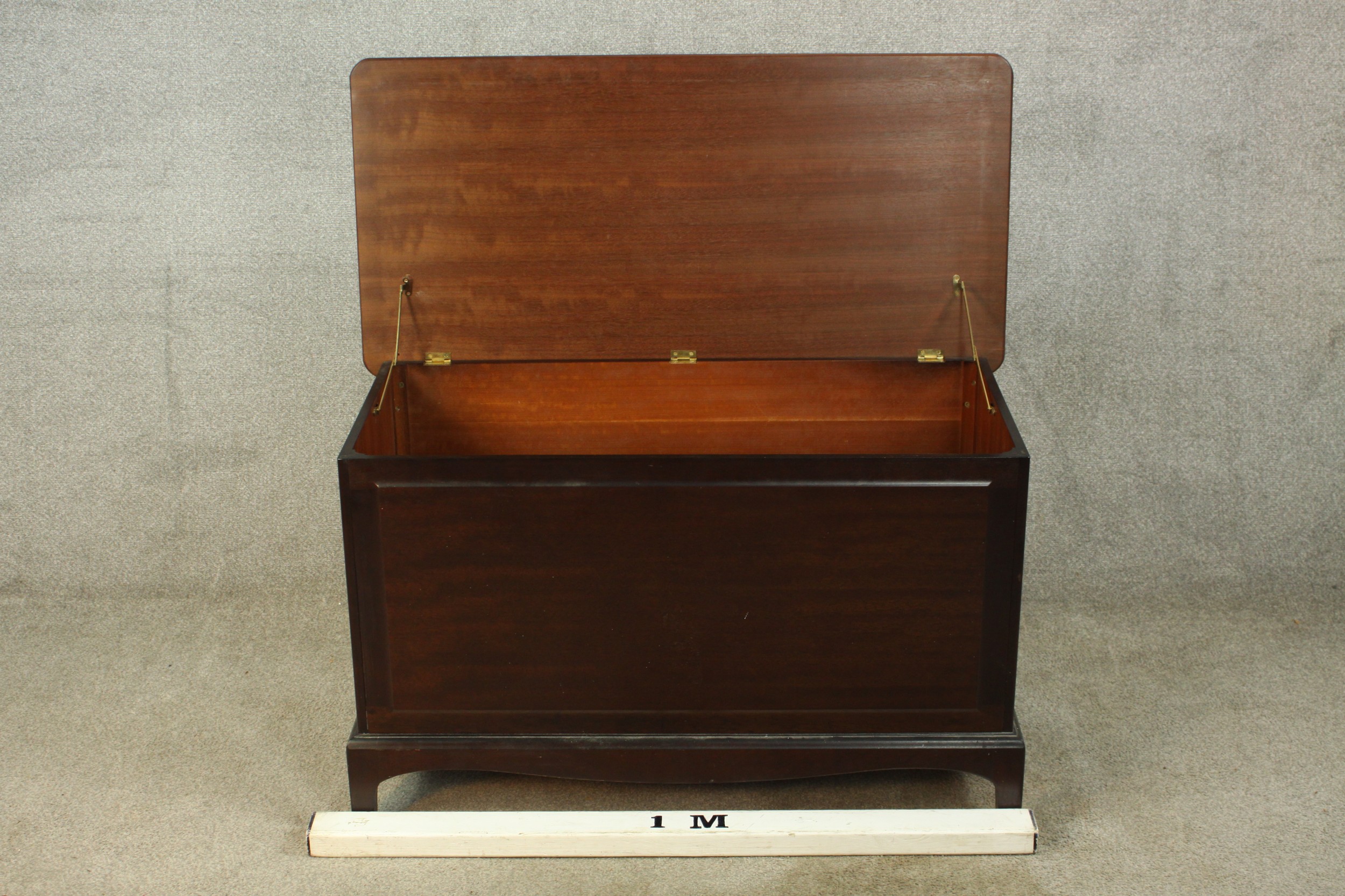 A 20th century mahogany Stag Minstrel blanket box, raised on shaped bracket feet. H.57 W.96 D.48cm. - Image 3 of 6