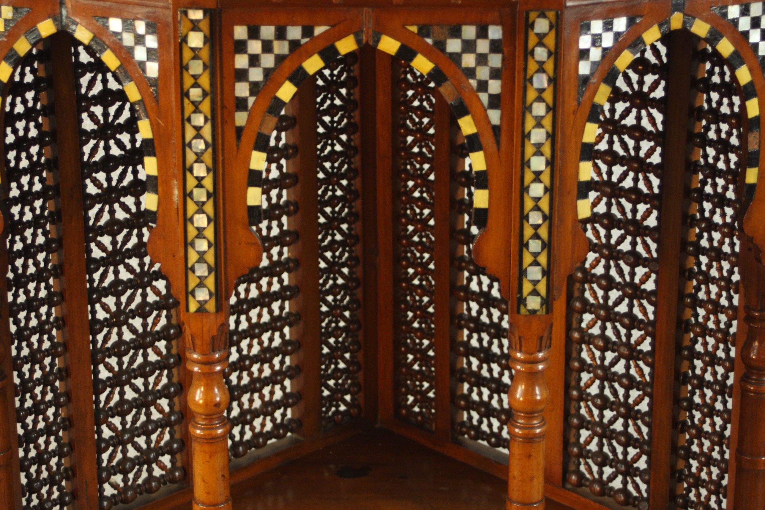 A set of 20th century bone inlaid hardwood, probably from Rajasthan, corner open hanging shelves. - Image 3 of 10