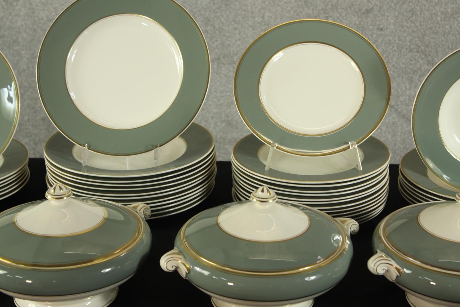 An extensive Crown Ducal porcelain dinner service with grey painted decoration and gold resist - Image 4 of 9