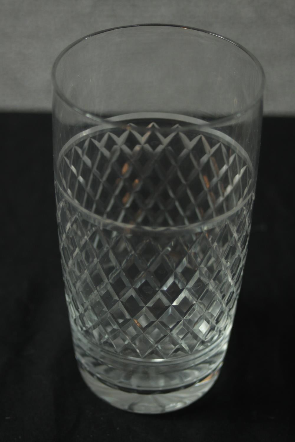A suite of mid 20th century French clear drinking glasses. H.17 Dia.6cm. (largest) - Image 7 of 11