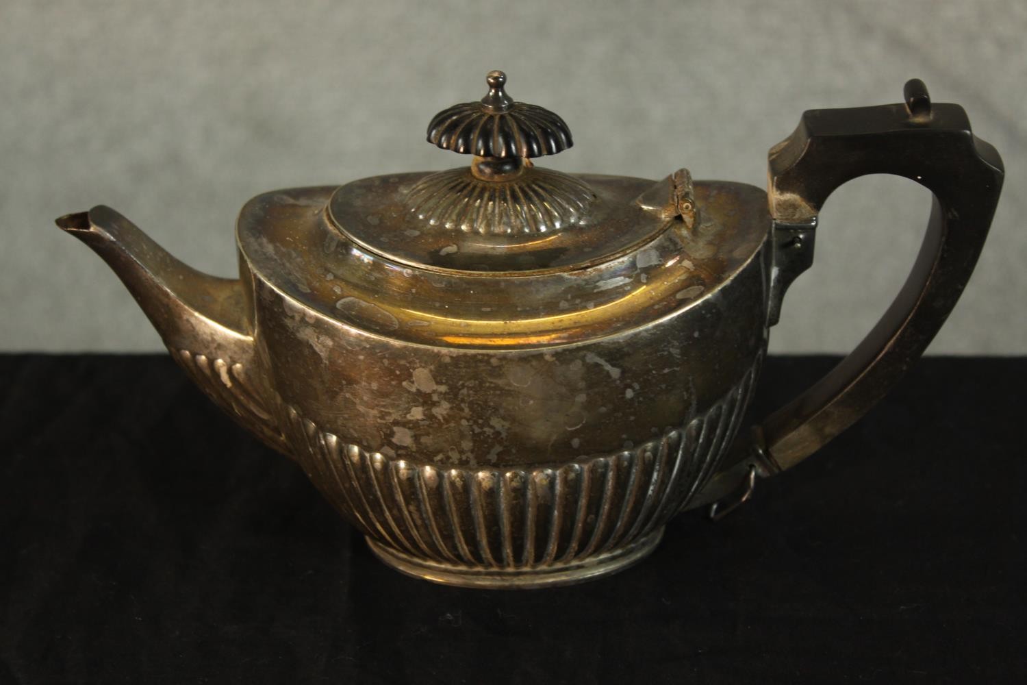 Two 20th century Harrods silver plated fluted coffee potand teapot, each marked to base and with - Image 5 of 8