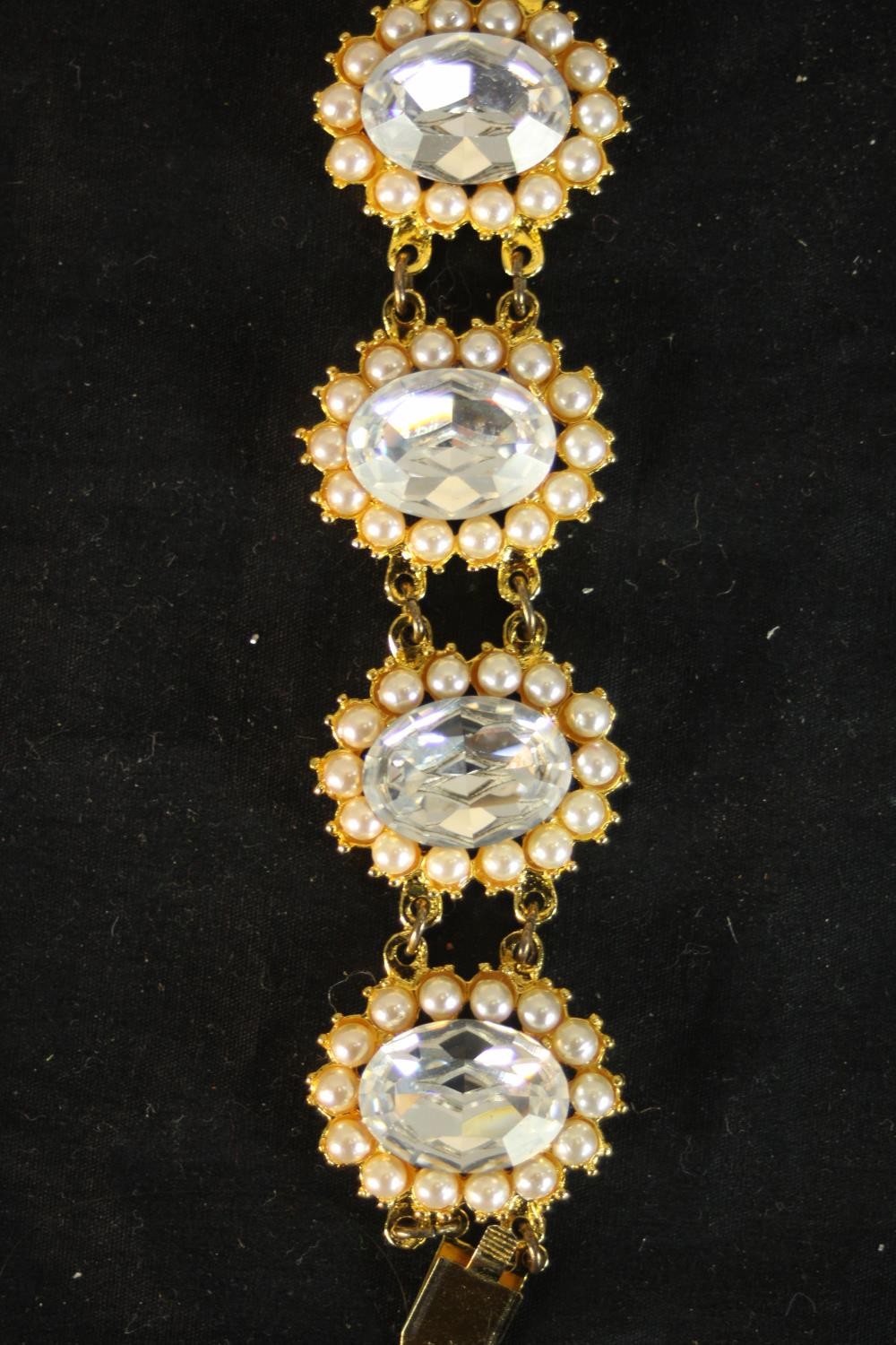 A collection of Swarovski and faux pearl costume jewellery, including a Sarah Booth crystal set oval - Image 3 of 11