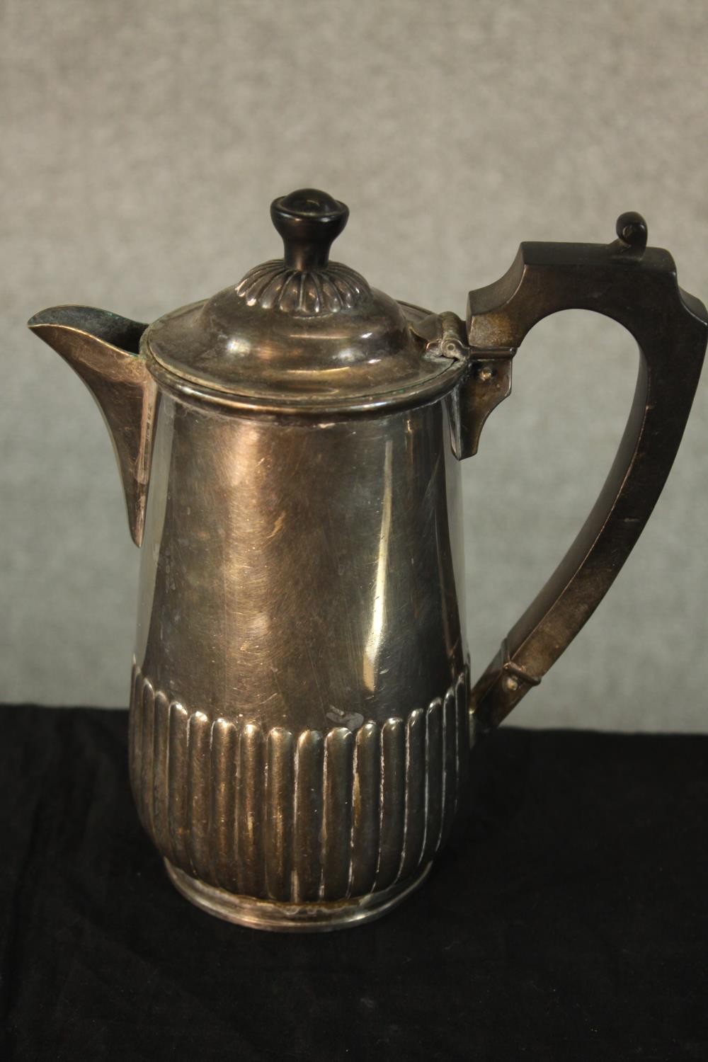 Two 20th century Harrods silver plated fluted coffee potand teapot, each marked to base and with - Image 3 of 8