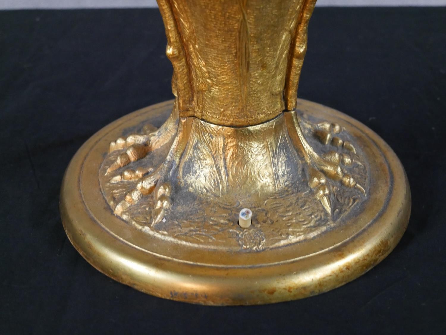 A 20th century table lamp with reverse glass painted light shade, standing on a twin swan/crane head - Image 5 of 11