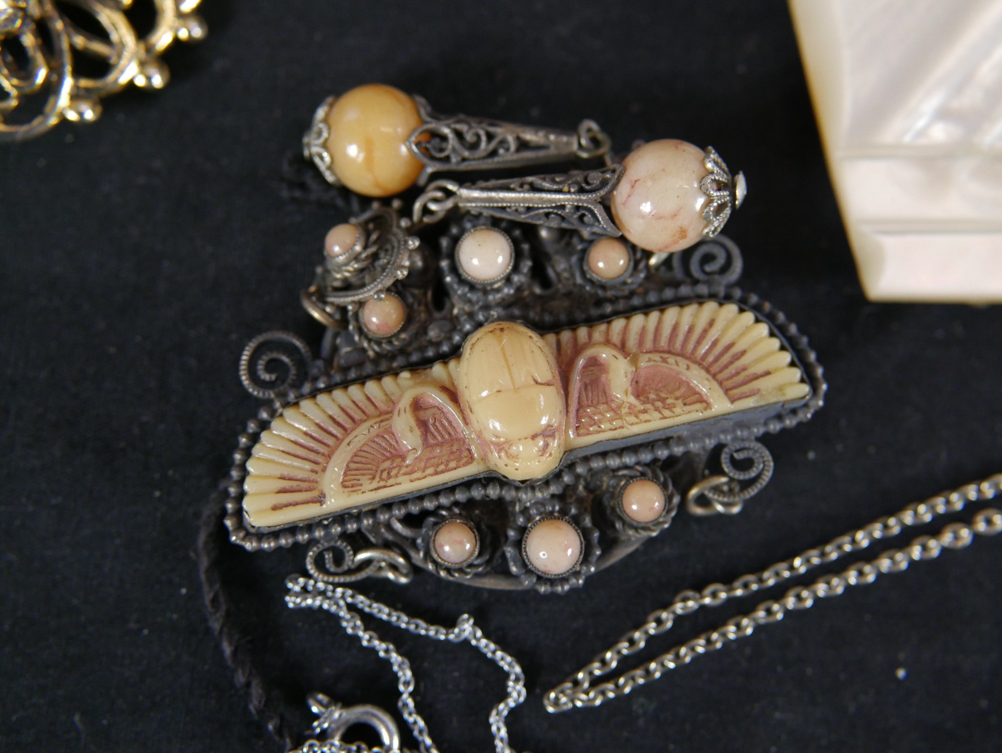 A collection of costume jewellery, including venetian foil necklaces, French paste jewellery and - Image 12 of 12