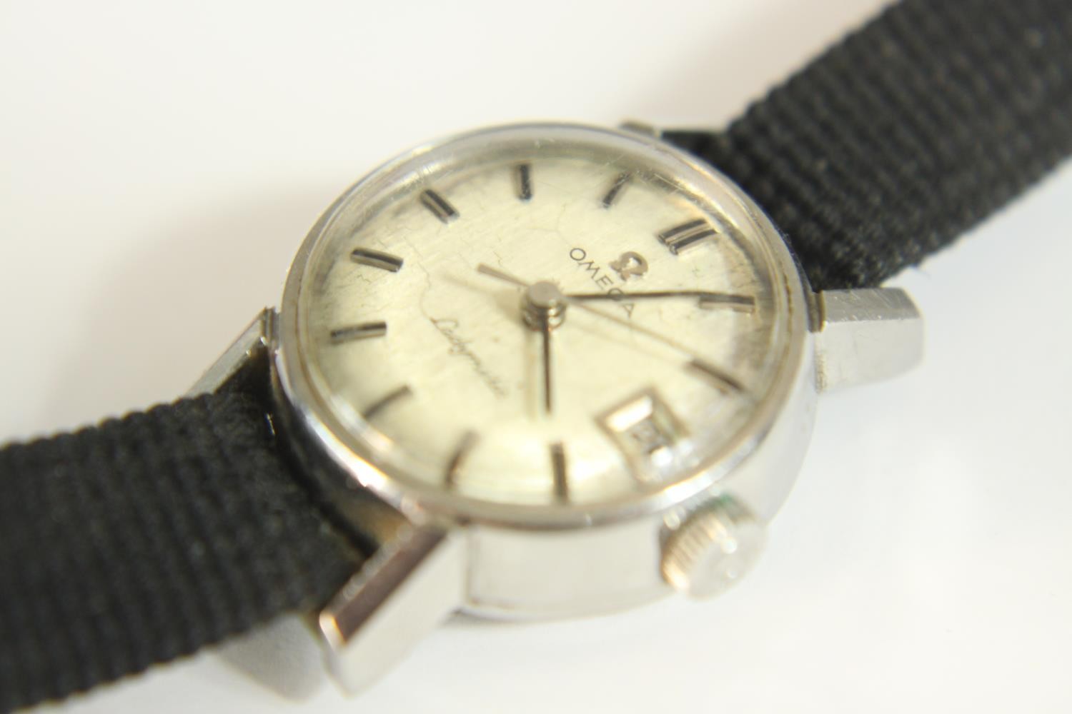 A vintage ladies Omega Ladymatic wristwatch, with baton numerals, sweeping second hand and date - Image 6 of 8
