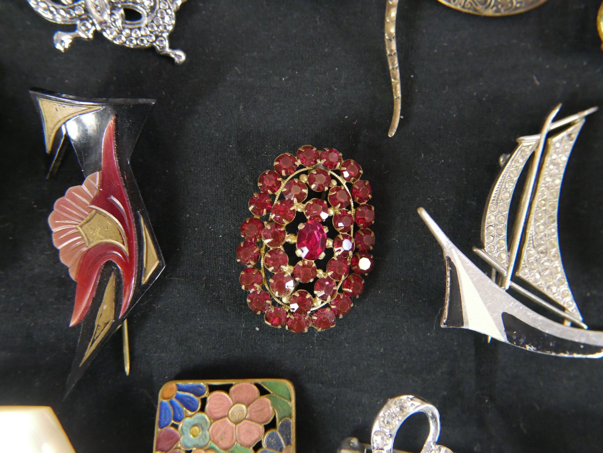 A collection of costume jewellery, including venetian foil necklaces, French paste jewellery and - Image 4 of 12