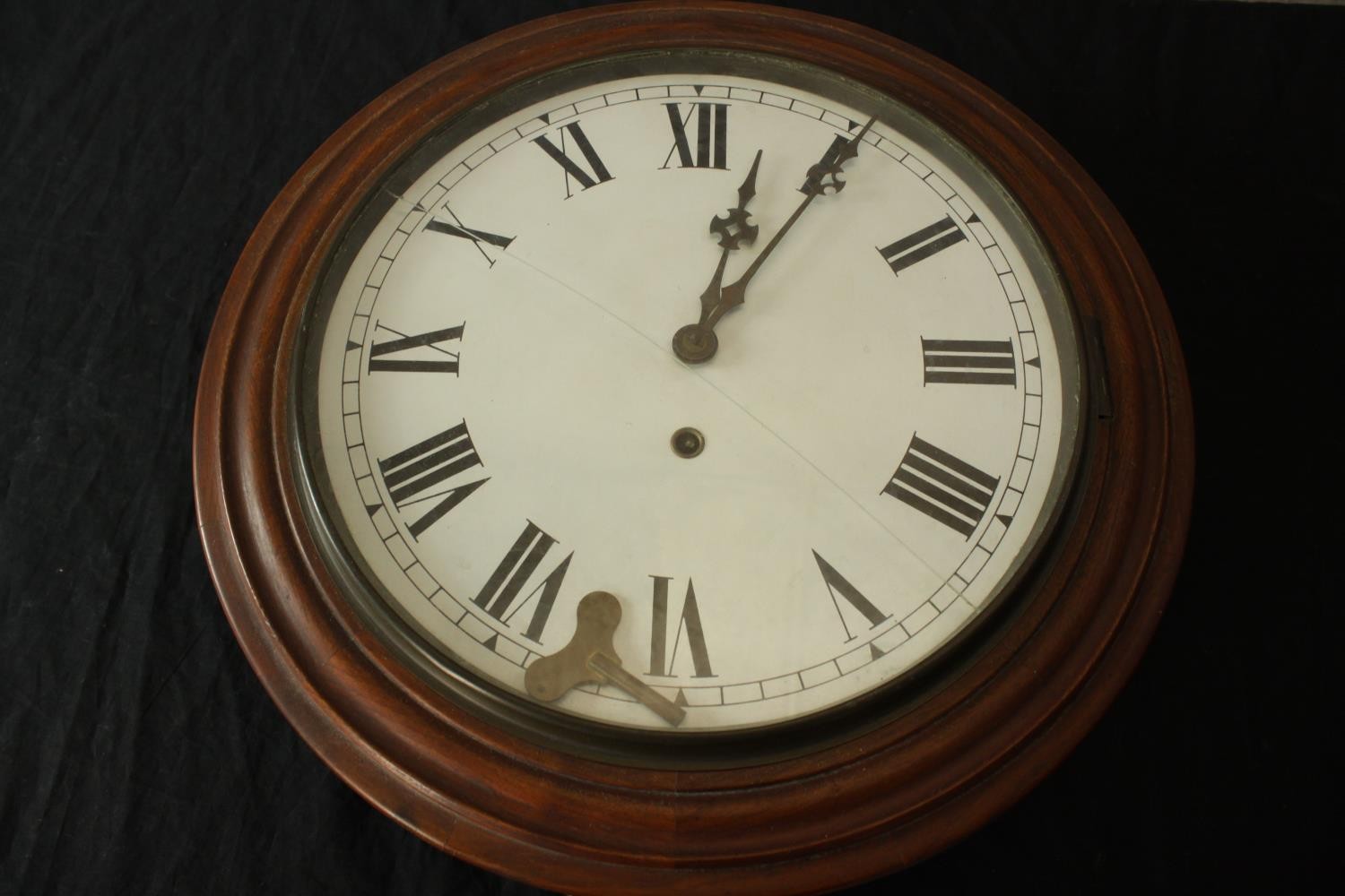 A late 19th/early 20th century mahogany cased school house style clock, the white dial with black - Image 2 of 5