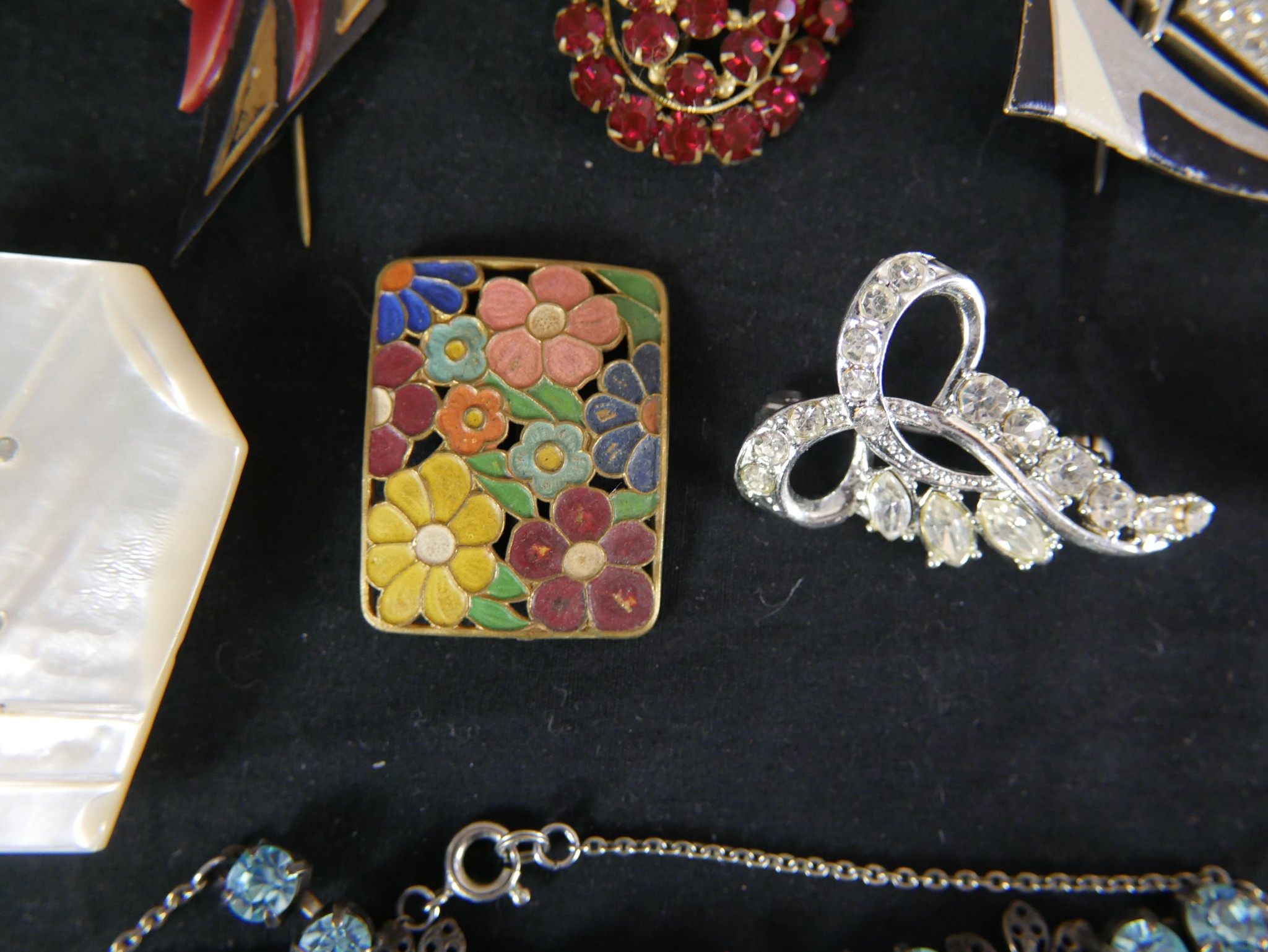 A collection of costume jewellery, including venetian foil necklaces, French paste jewellery and - Image 3 of 12