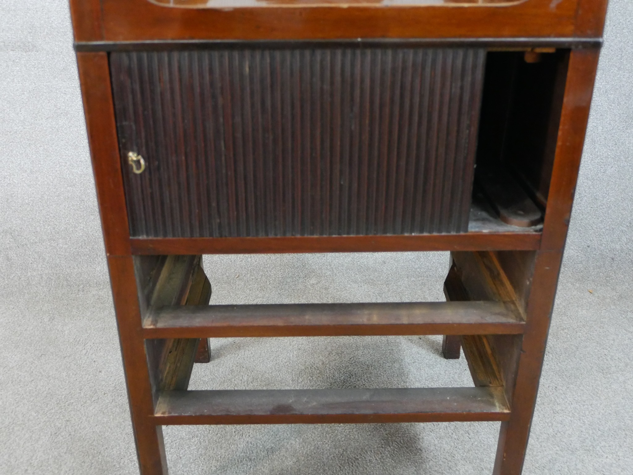 A George III mahogany tambour fronted tray top commode, raised on square tapering supports. H.77 W. - Image 3 of 6