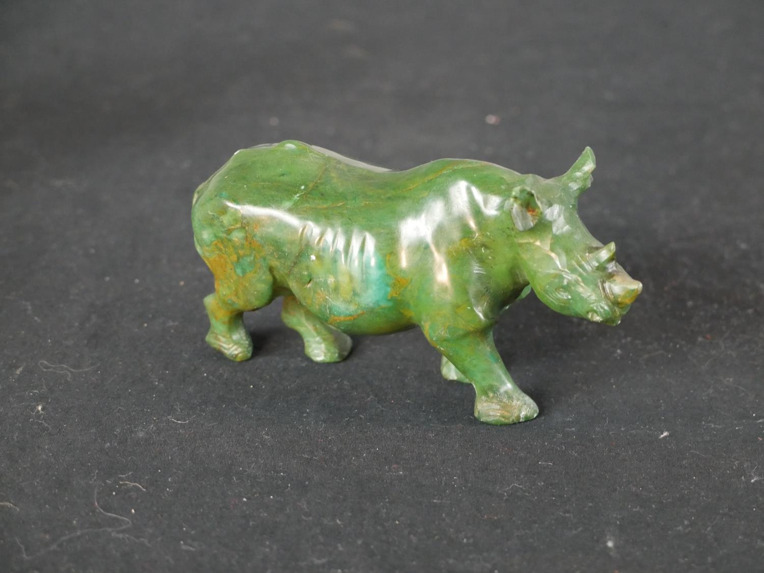 A Royal Doulton porcelain bulldog with painted Union Jack on its back, together with a uncut piece - Image 5 of 7