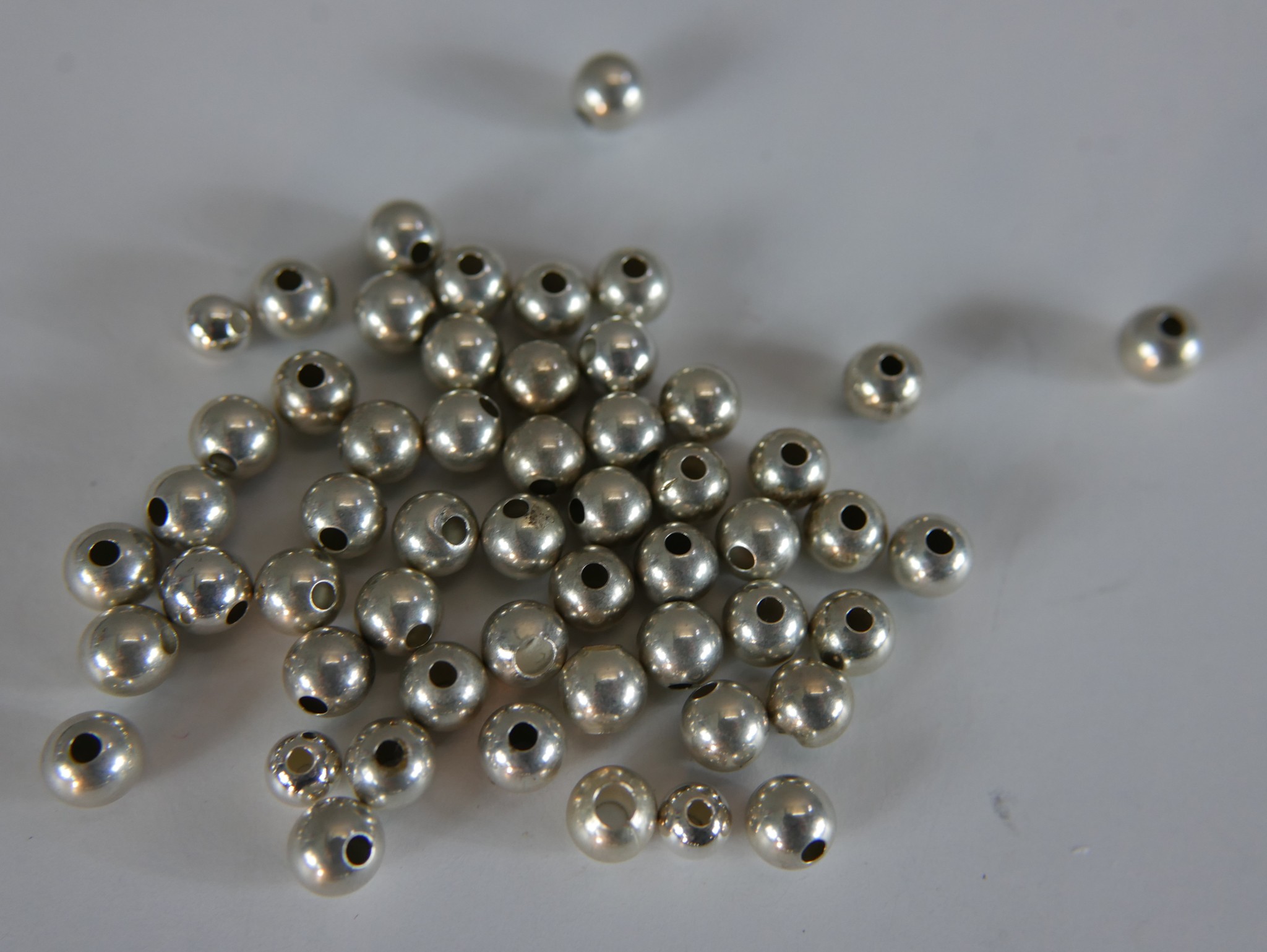 Six bags of white metal (tests as silver) beads, various designs and sizes of beads. H.1 W.1cm - Image 7 of 8