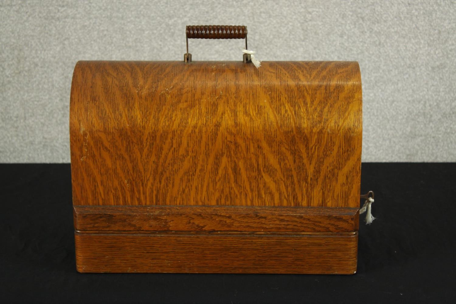 A 20th century mahogany cased manual sewing machine. H.33 W.43 D.20cm. - Image 2 of 4