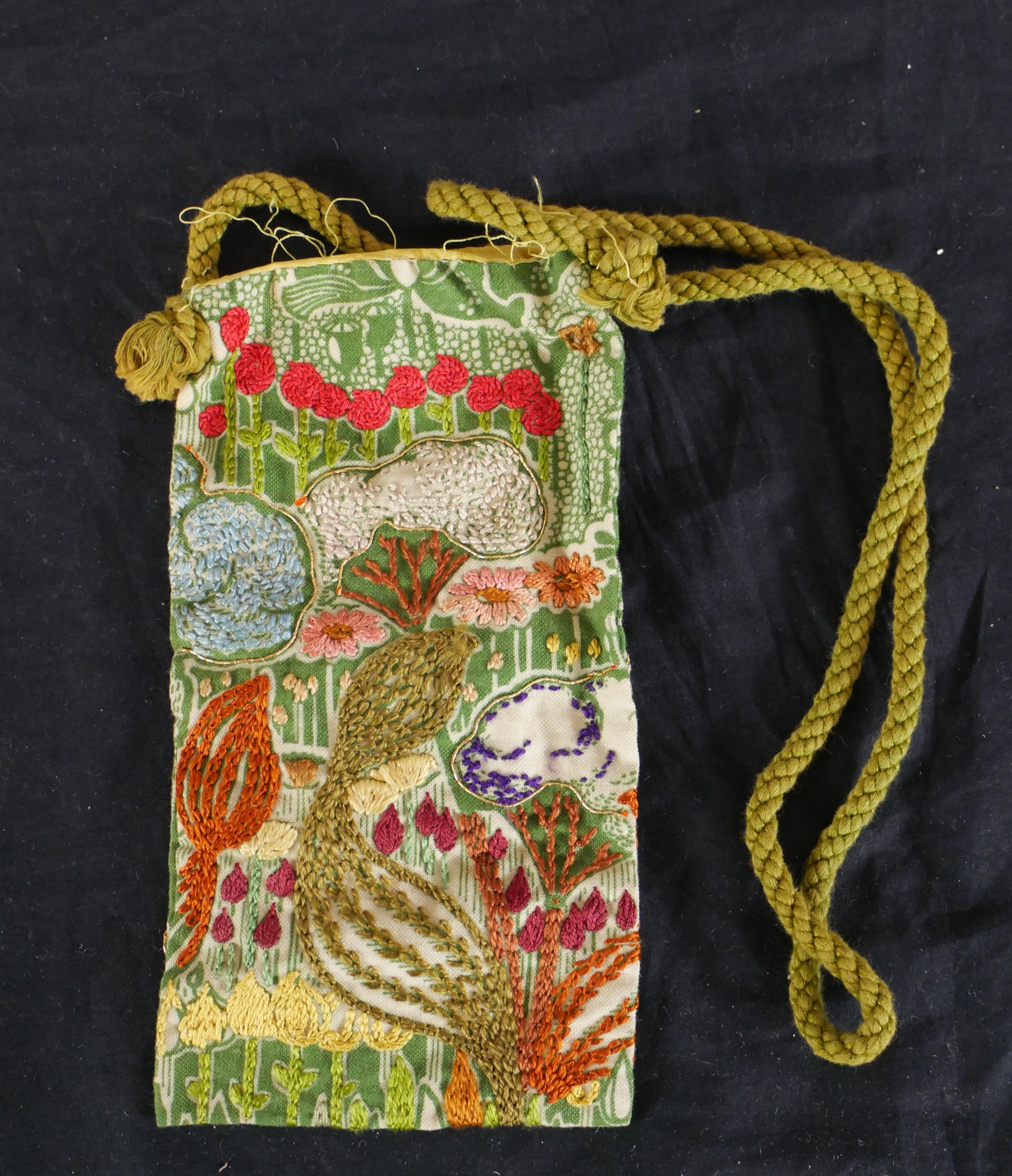 A 19th/ early 20th century sewing kit, together with an embroidered bag and a child's bib. H.27 W. - Image 3 of 6
