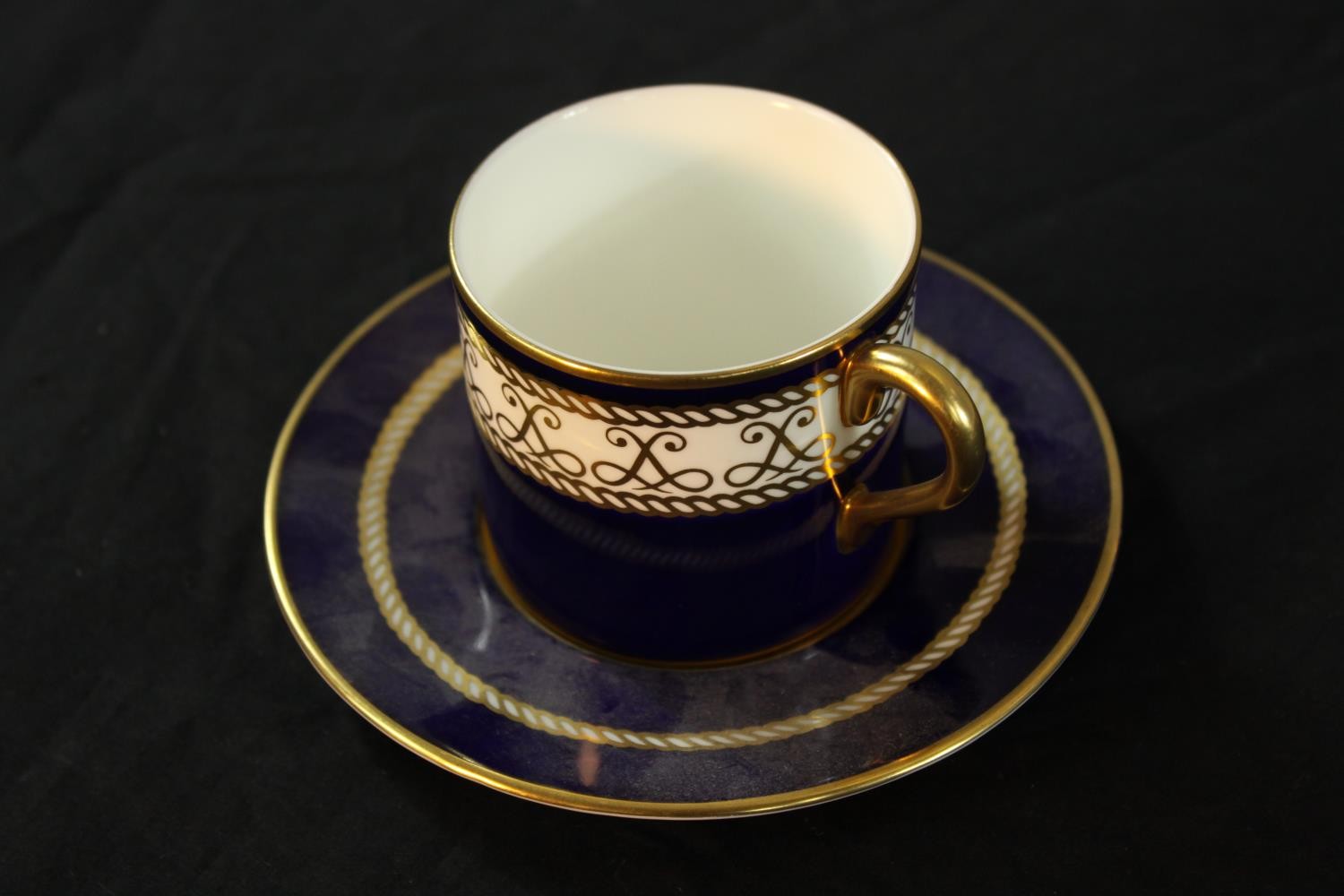 Six 20th century Lynton Derby for Lloyds of London coffee cups and saucers. H.6cm. (each) - Image 2 of 4