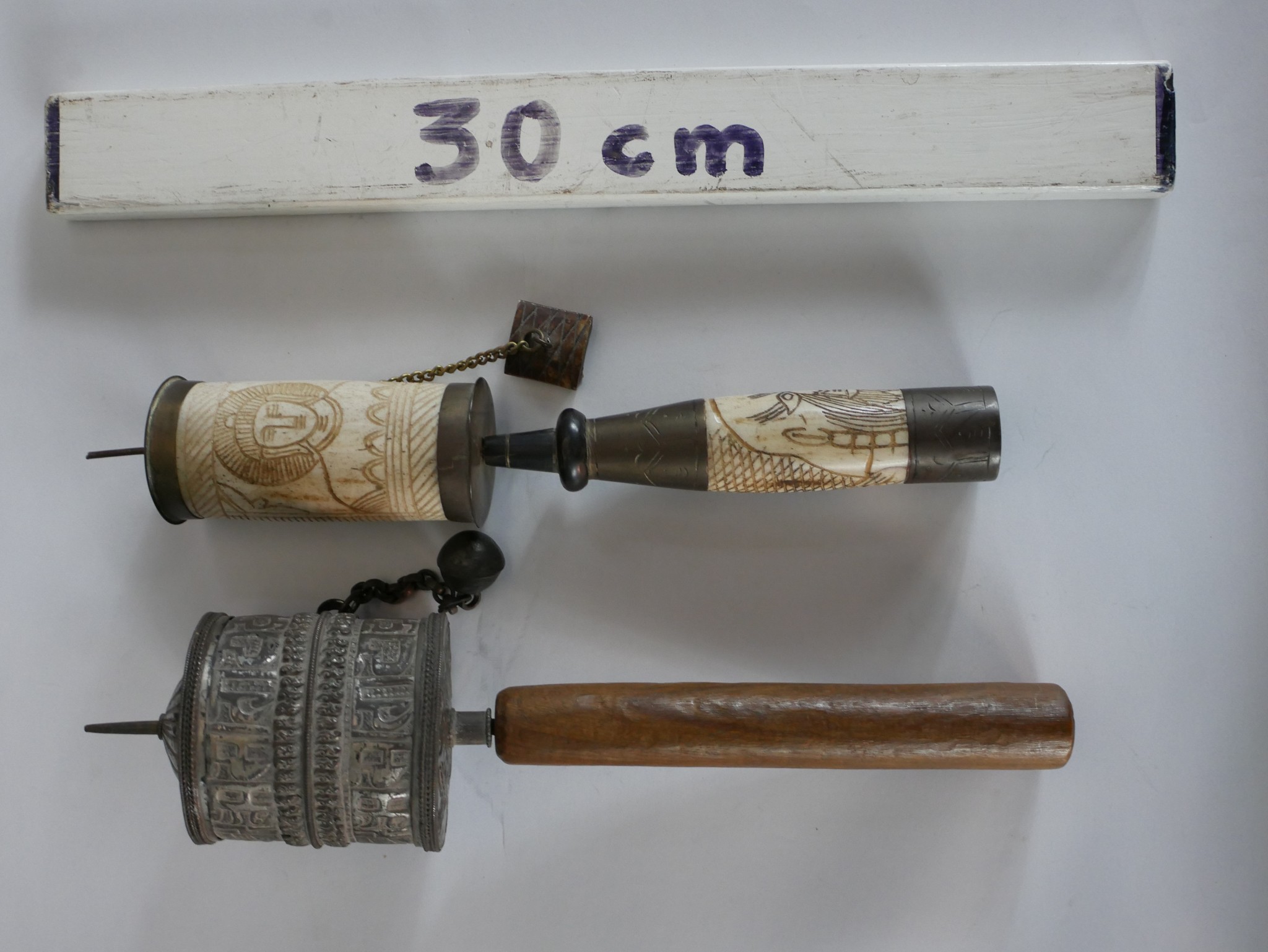 An early 20th century carved bone Tibetan prayer wheel together with a late 19th/ early 20th century - Image 4 of 4