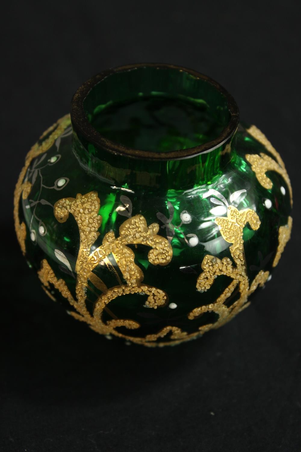 Three pieces of 20th century crackle glass, together with a green Bohemian glass and gilt painted - Image 9 of 12