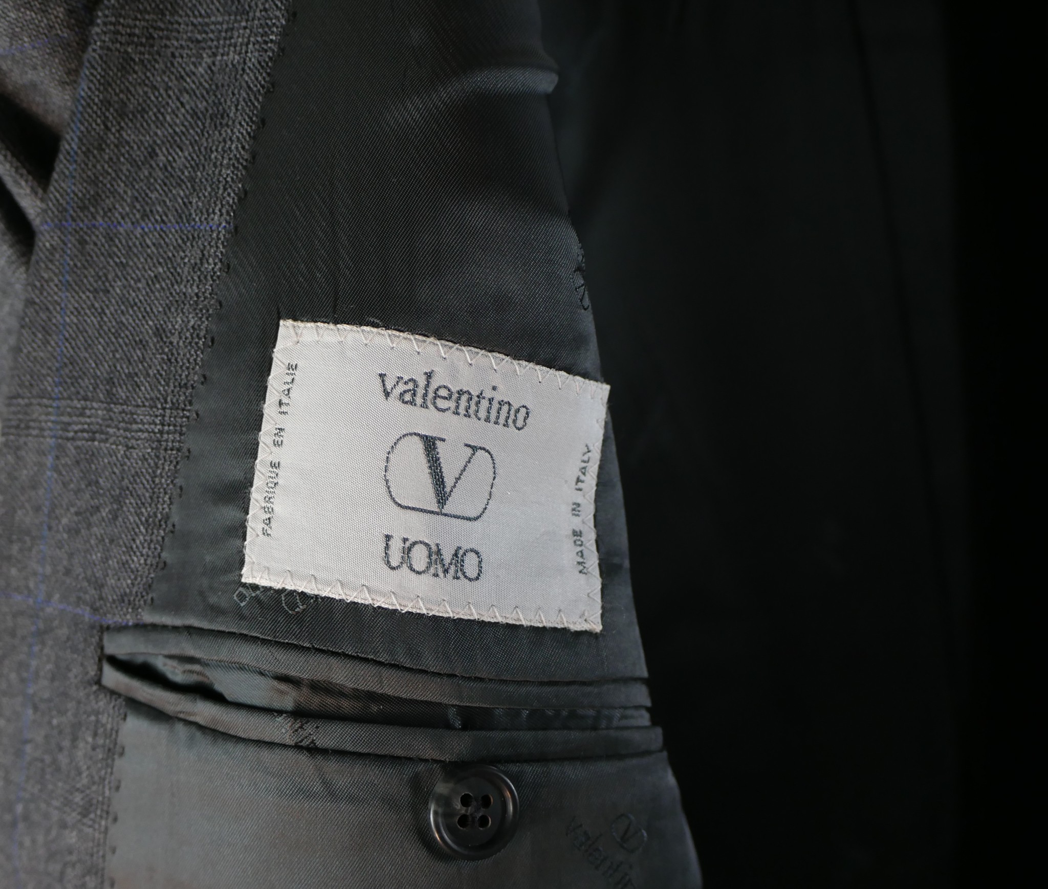 A Valentino handmade custom two piece grey suit comprised of a double breasted jacket and a pair - Image 4 of 4