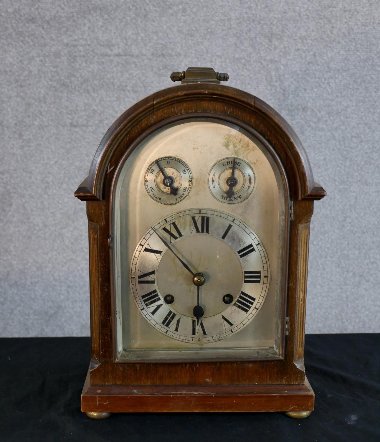 An early 20th century mahogany cased dome topped mantle clock, the silvered dial with two subsidiary - Image 2 of 5