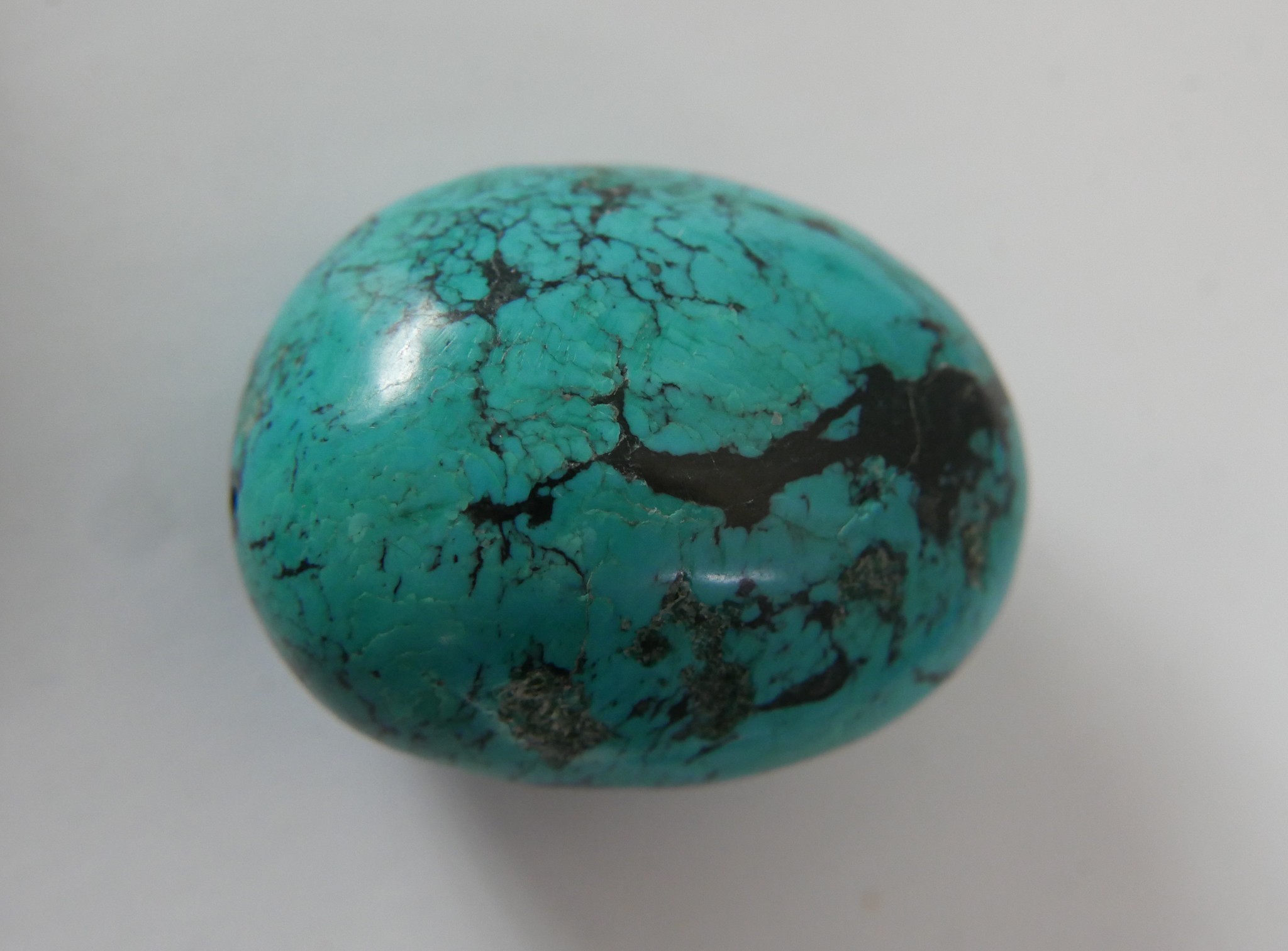 A collection of Turquoise beads, the largest bead measures 4.5cm. H.13 W.13cm largest - Image 2 of 4