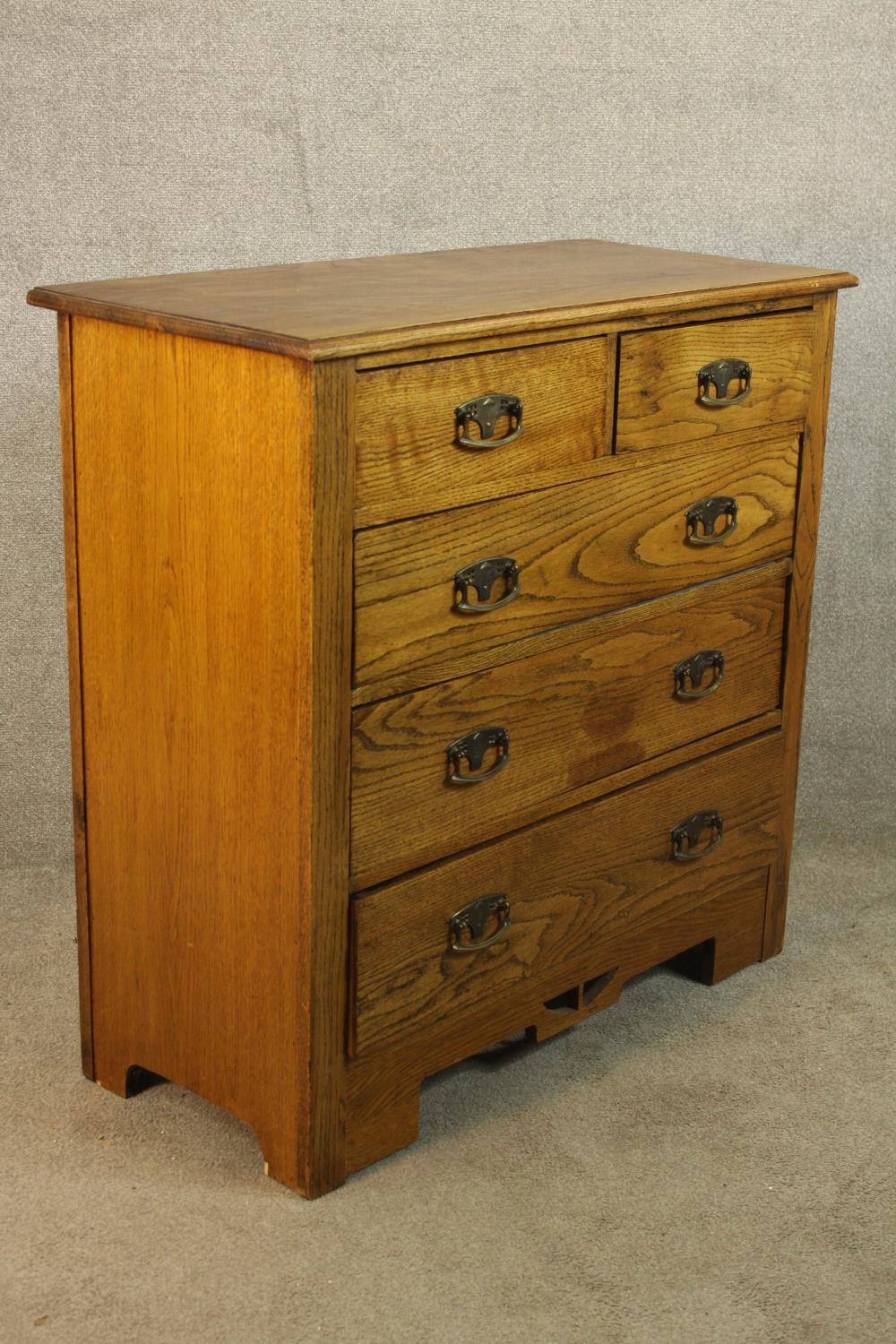 A late 19th/early 20th Art Nouveau style pine chest of two short over three long drawers with - Image 4 of 4