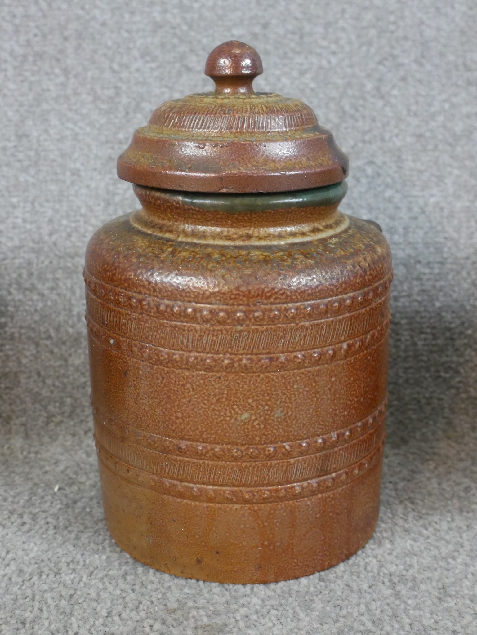 Three 19th century salt glaze Campos Filhos Aveiro pottery lidded storage jars and a similar bottle. - Image 3 of 7