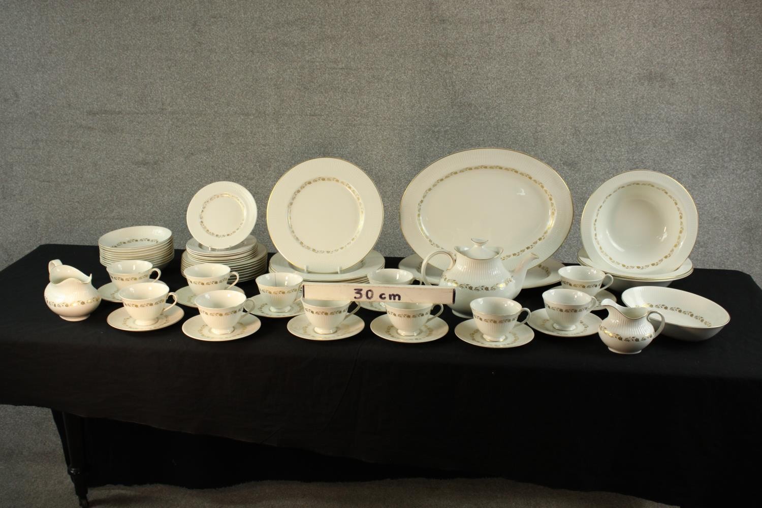 An extensive Royal Doulton Fairfax pattern tea and dinner service comprising of cups, saucers, - Image 2 of 12