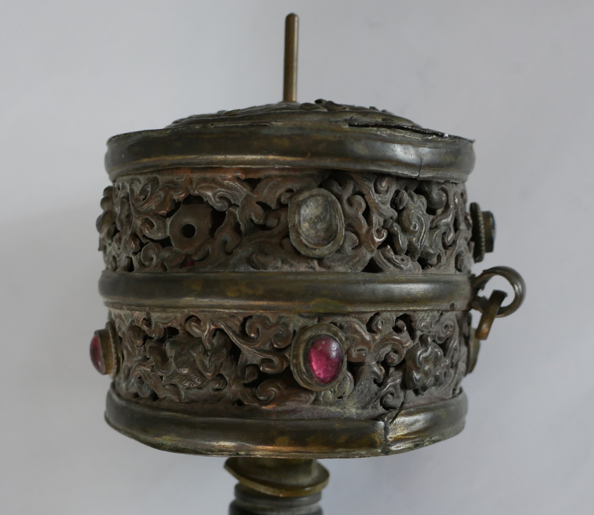 A 19th/early 20th century carved boxwood Tibetan prayer wheel, together with a 19th/early 20th - Image 6 of 7