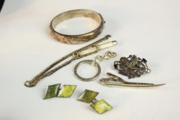 A collection of mixed silver jewellery, including a set of Irish Connemara marble and silver