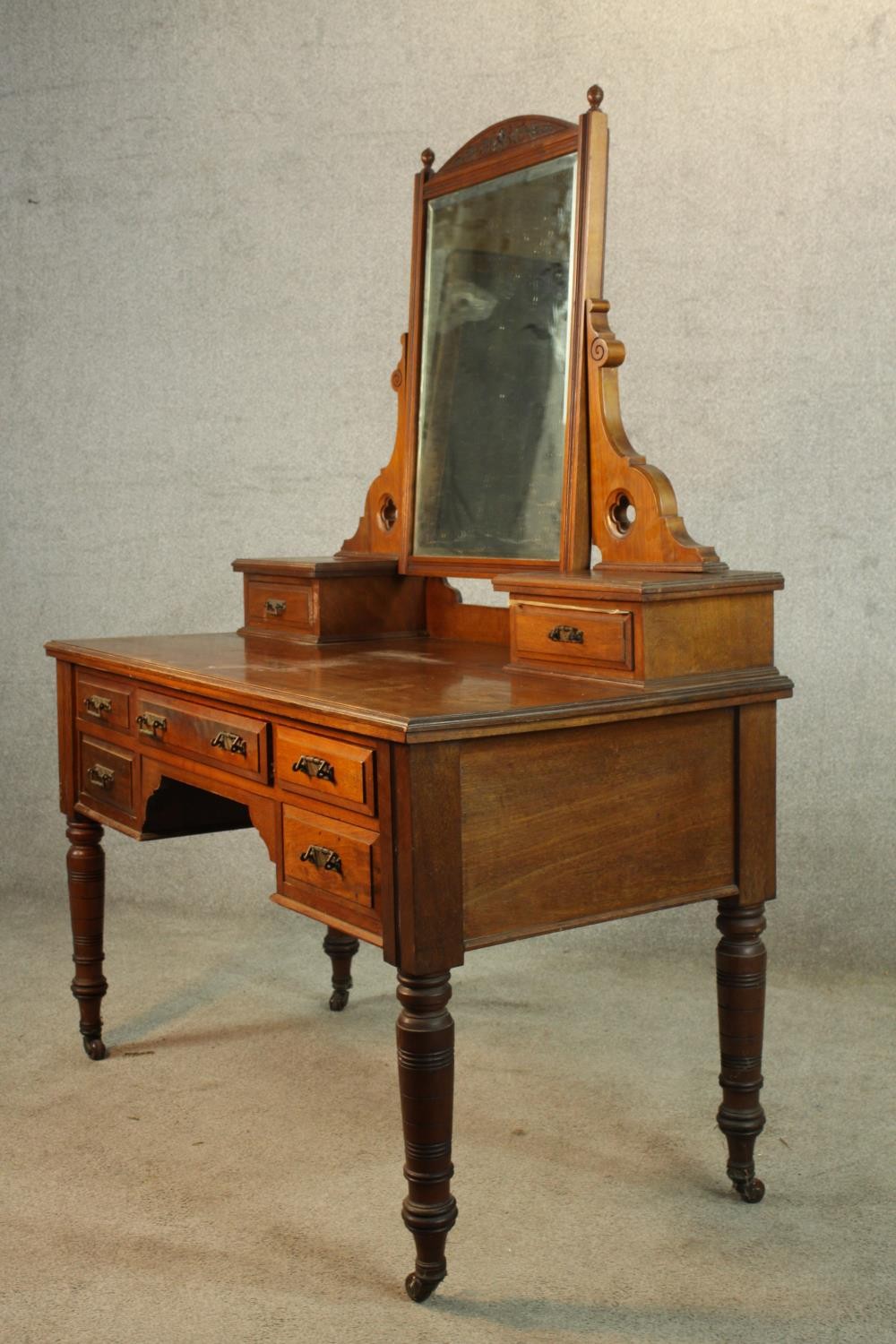 A late 19th/early 20th century walnut mirror backed dressing table with two jewellery drawers - Image 3 of 4