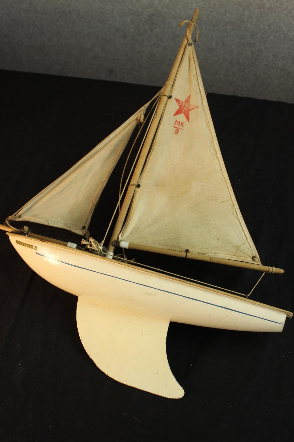 A 20th century painted pond yacht, Endeavor II with canvas sails. H.50 W.40cm. - Image 2 of 5