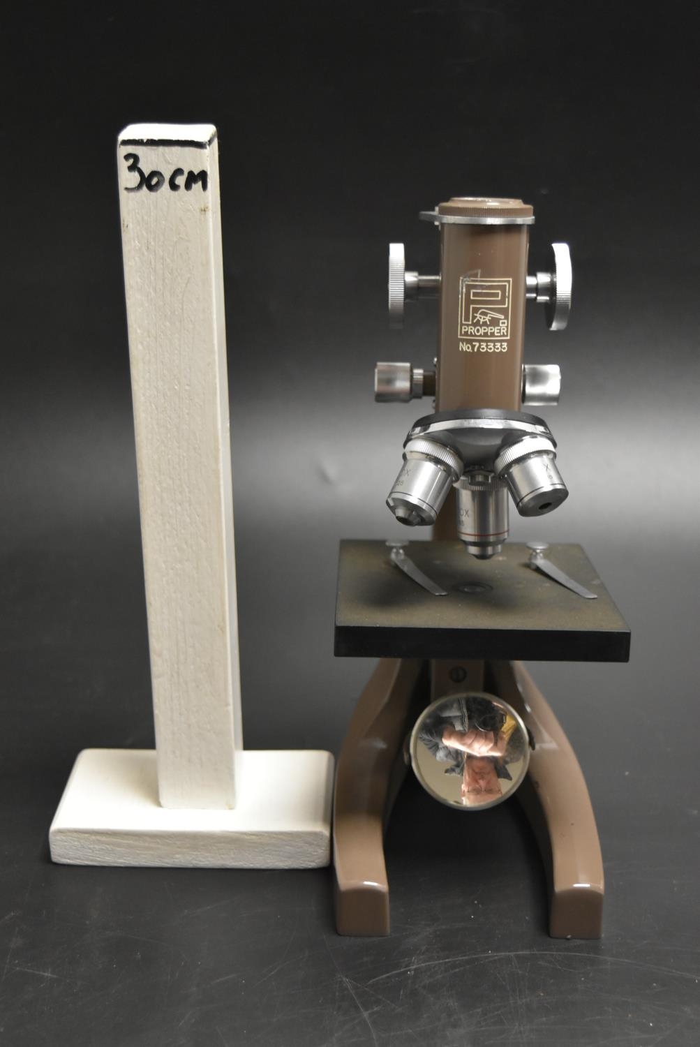 A mid 20th century Propper microscope, Model No. 73333. H.28cm - Image 2 of 6
