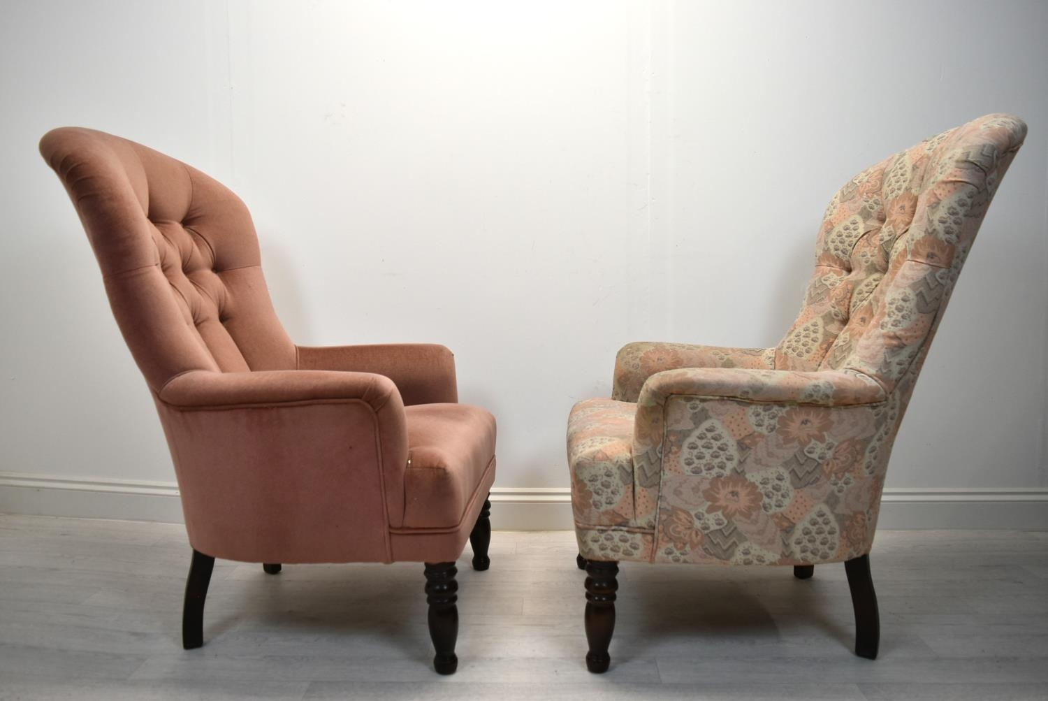 A matching pair of 20th century button back upholstered nursing chairs, each raised on mahogany - Image 2 of 4