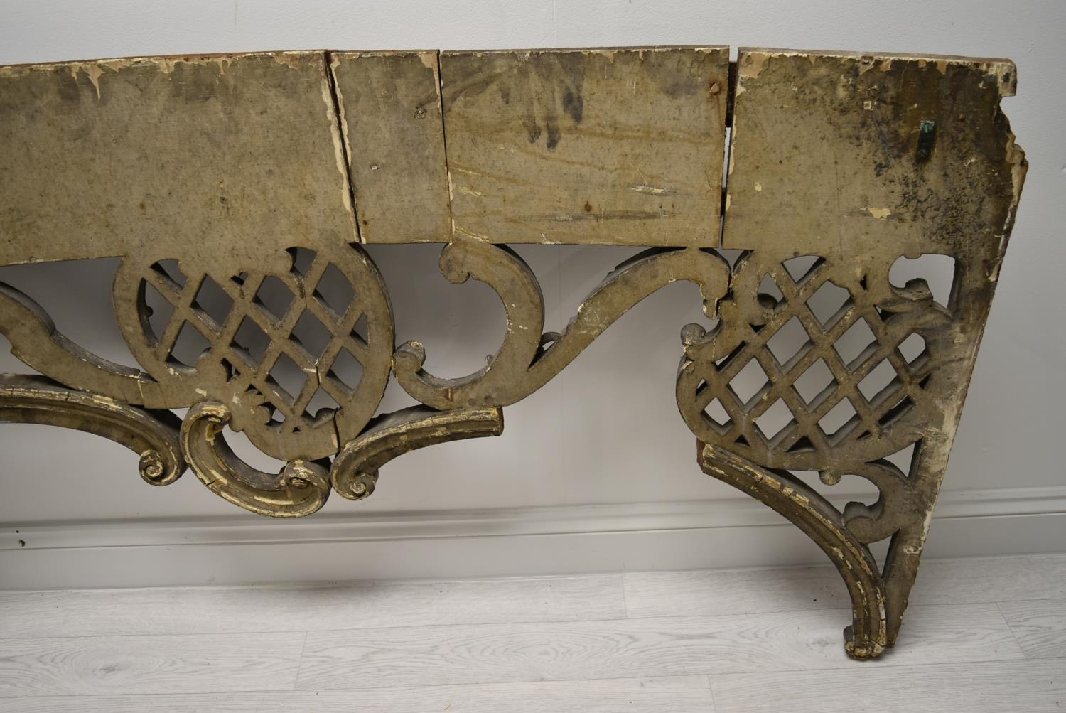 Two pieces of wooden pierced fretwork, possibly from the edges of a pub table. H.84 W.165 D.20cm - Image 21 of 23