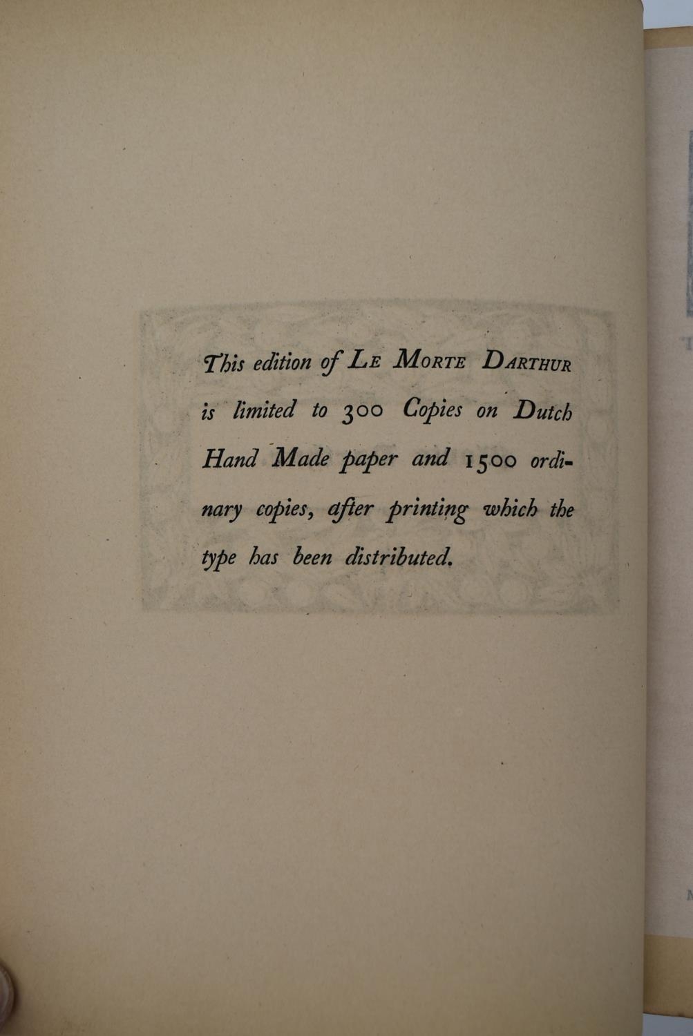 Audrey Beardsley 1893 - Morte Darthur Vol. 1 and 2; full leather binding with five raised bands on - Image 25 of 29