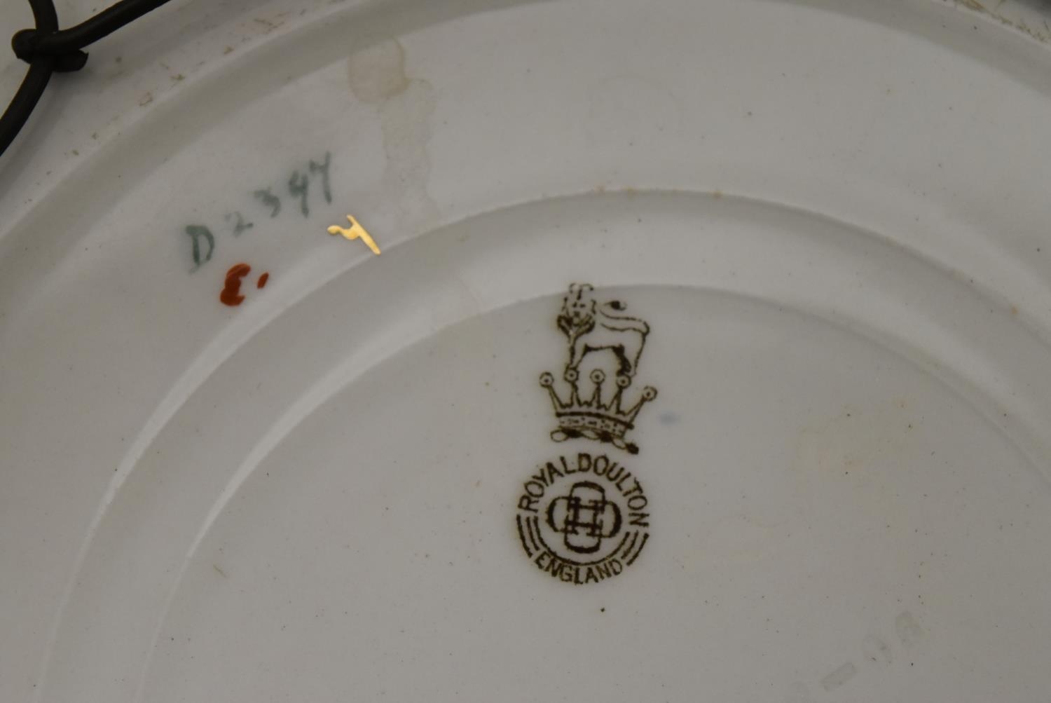 A pair of Royal Doulton seriesware plates depicting scenes after Hugh Thomson, marks verso. Dia.26. - Image 5 of 6