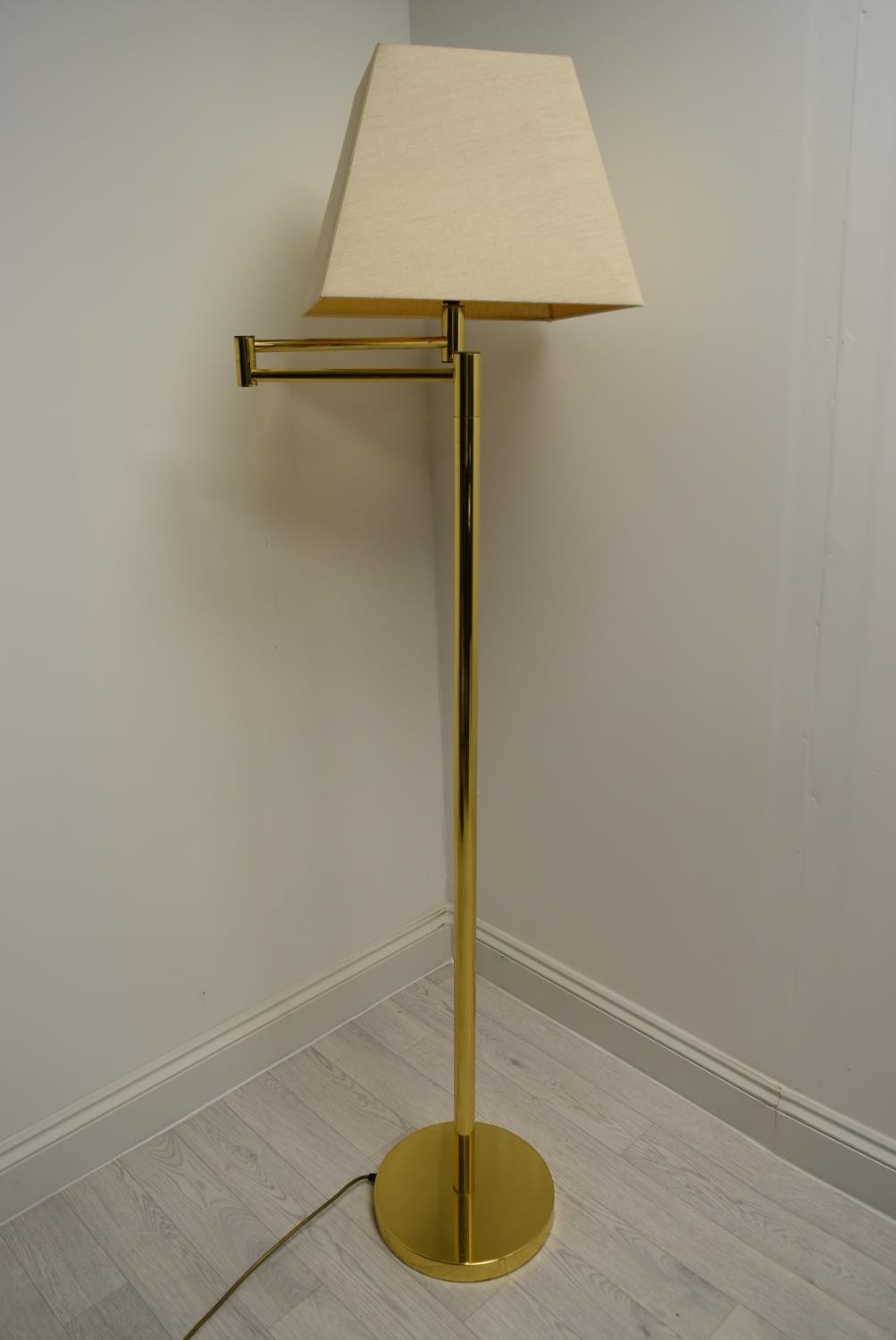 A contemporary brass plated standard lamp with adjustible arm with extension and shade raised on - Image 2 of 7