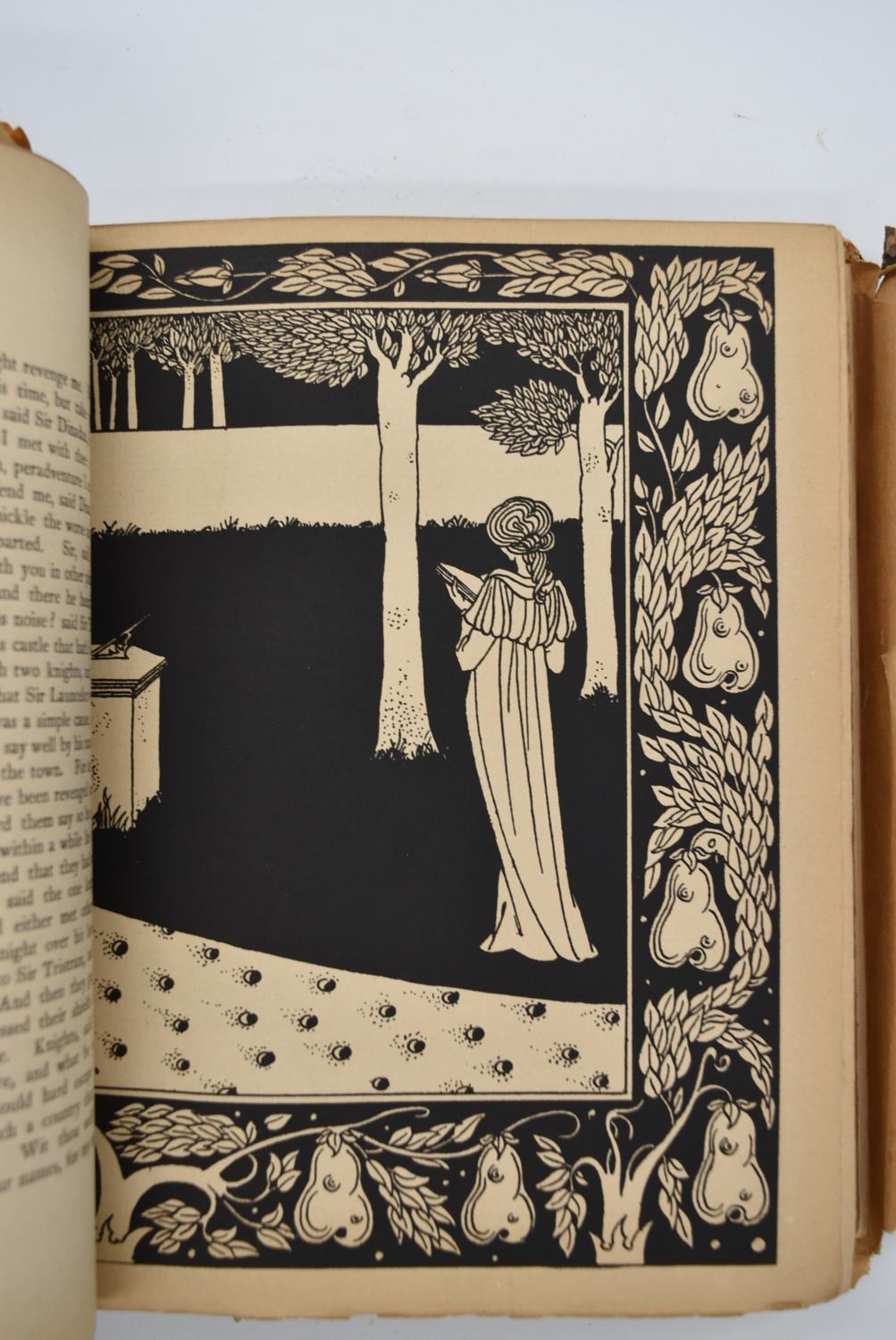 Audrey Beardsley 1893 - Morte Darthur Vol. 1 and 2; full leather binding with five raised bands on - Image 22 of 29