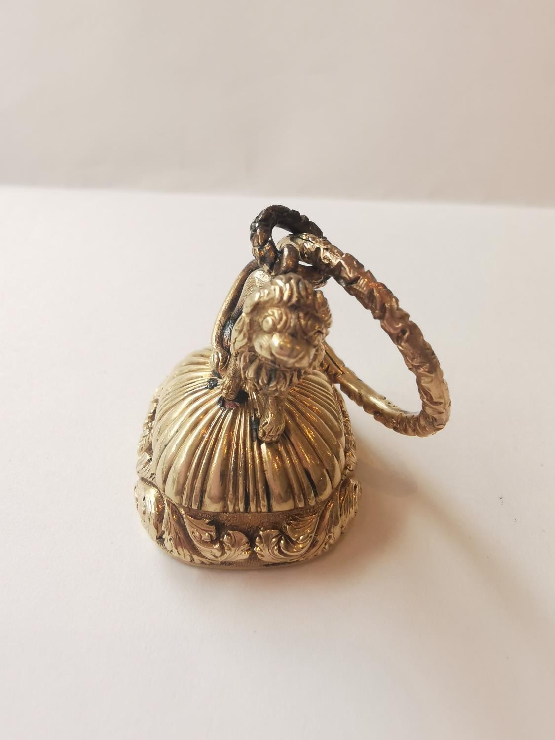 Two Victorian yellow metal plated fob seals, one with a carved lion finial and scrolling foliate - Image 3 of 6