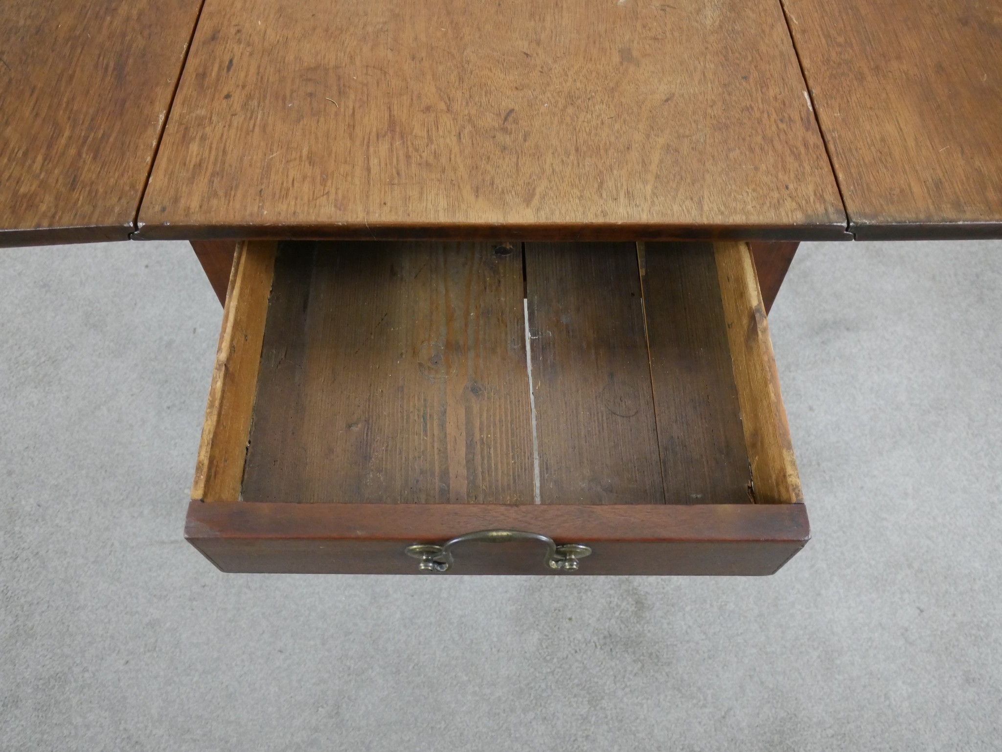 A 19th century mahogany Pembroke table, the single drawer with turned handles raised on square - Image 4 of 6