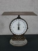 Vintage postal scales made by Salter. Marked 'Made in England' on the face. H.36 x W.36 x D.23 cm.