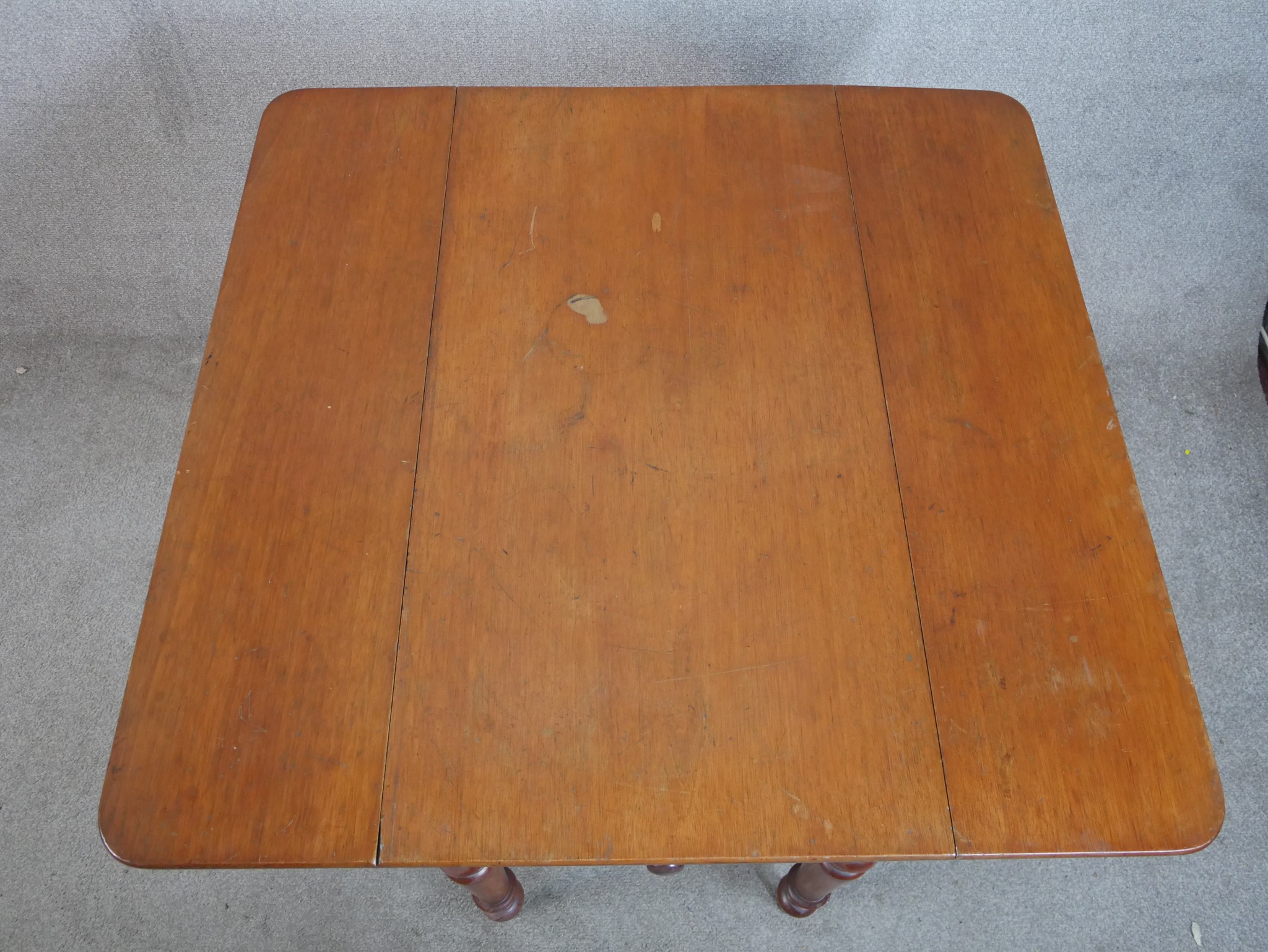 Mahogany Pembroke table, Georgian. H.72 W.93 D.91cm - Image 4 of 4
