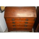 Bureau, 19th century oak. H.106 W.105 D.49 cm.