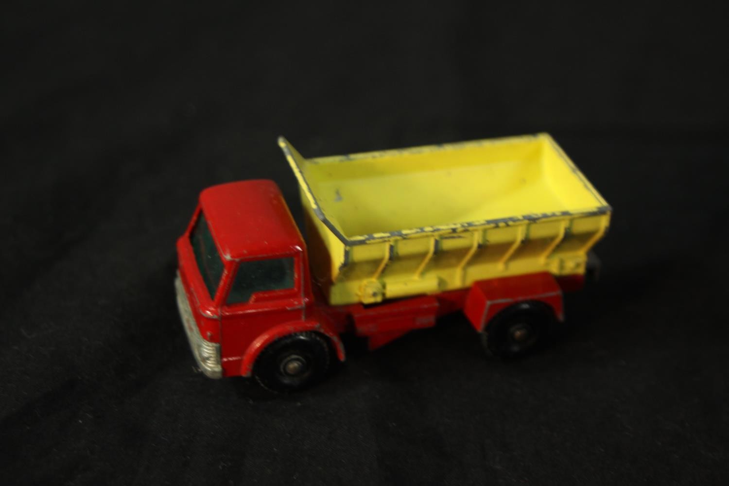 Matchbox Carry Case. With twenty-four cars in used condition. A mix of industrial vehicles and - Image 4 of 4