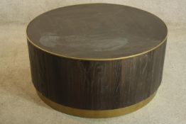 Coffee table, contemporary hardwood. H.46 Dia.100cm.