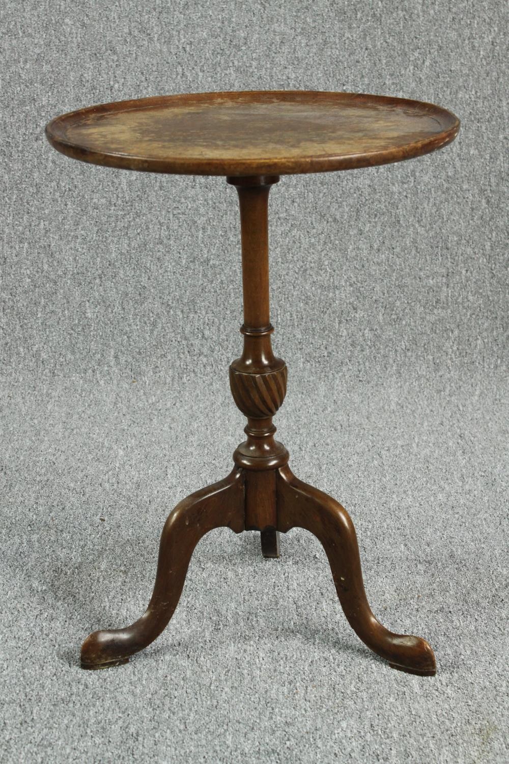 Lamp table, 19th century mahogany. H.64 Dia.46cm. - Image 3 of 3