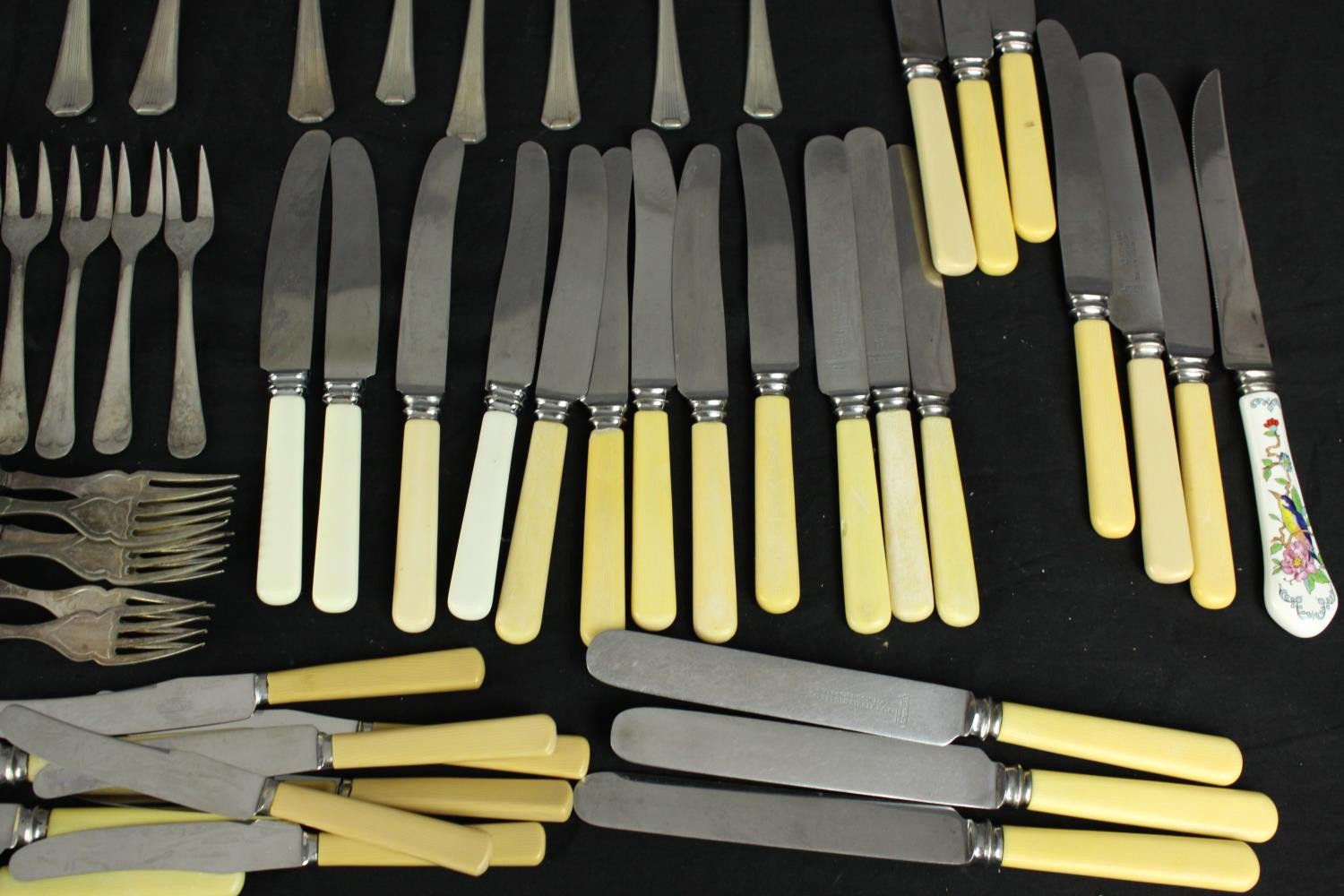 A large collection of cutlery. Some silver plated and stamped 'Rodger'. The largest measures L.24 - Image 2 of 5