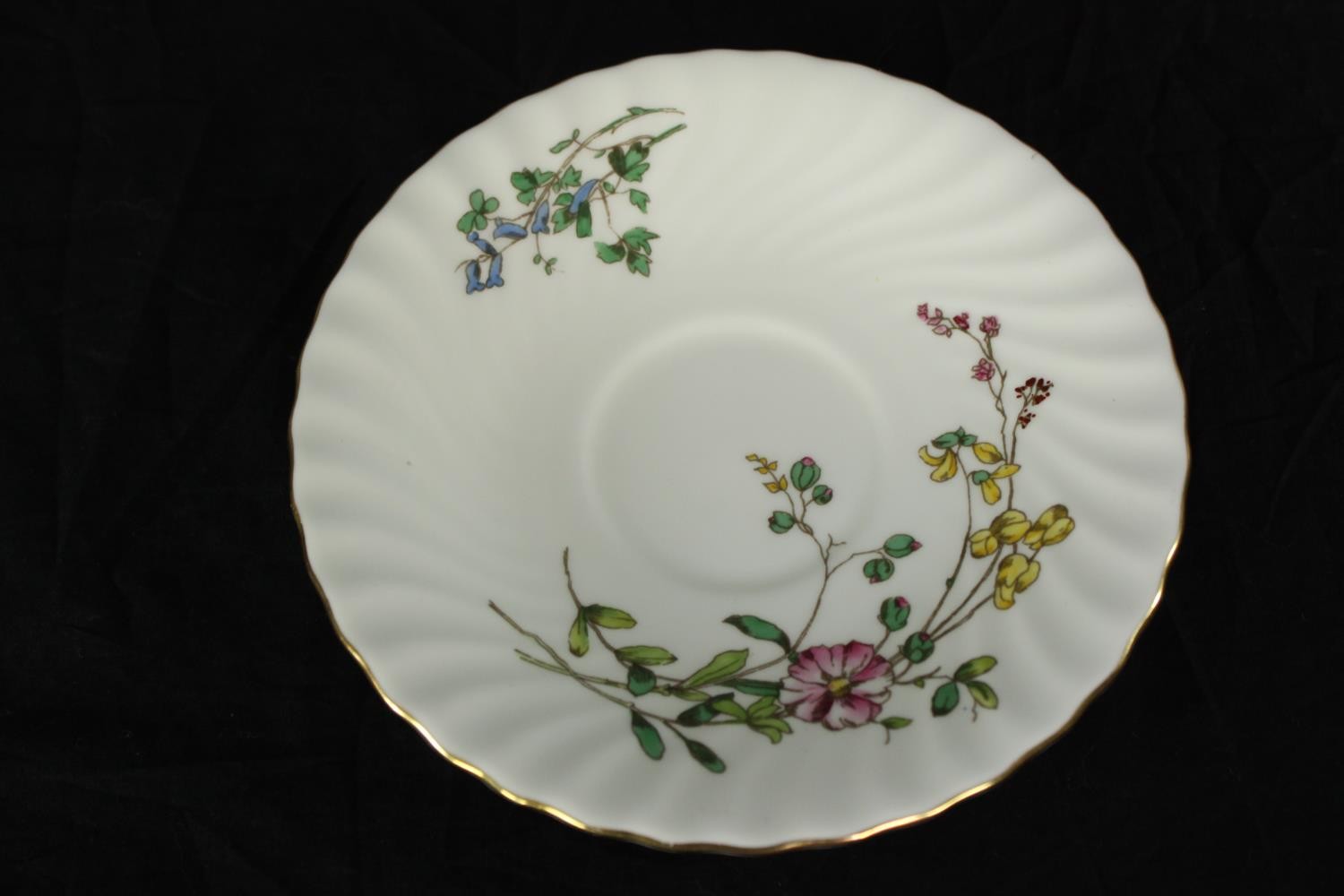 A set of Mintons bowls and saucers. With a floral design and double handles. Each with a diameter of - Image 3 of 6